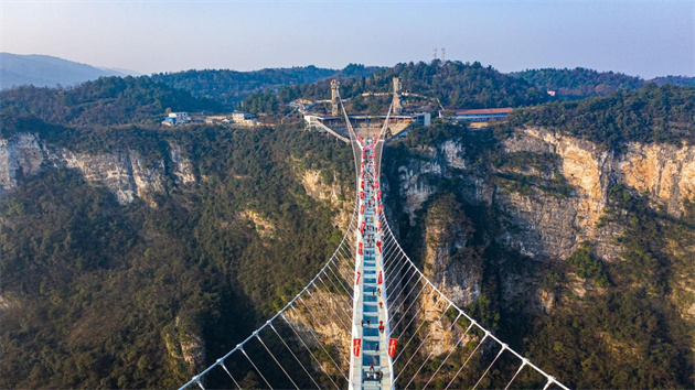 挑戰(zhàn)高空飛簷走壁，張家界大峽谷極限運動節(jié)即將開場