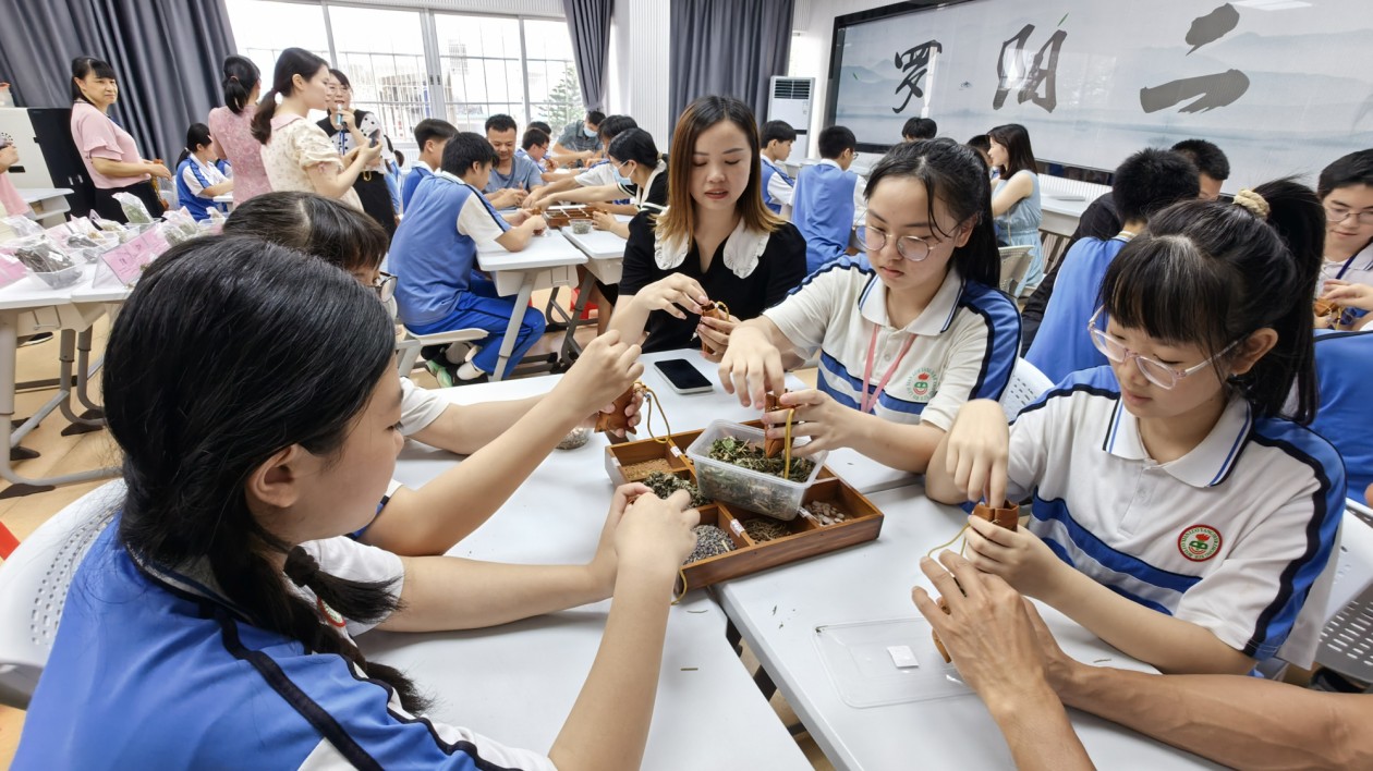 有片∣推動(dòng)中醫(yī)藥文化進(jìn)校園  博羅縣第二中學(xué)舉行首屆葛洪文化節(jié)活動(dòng)