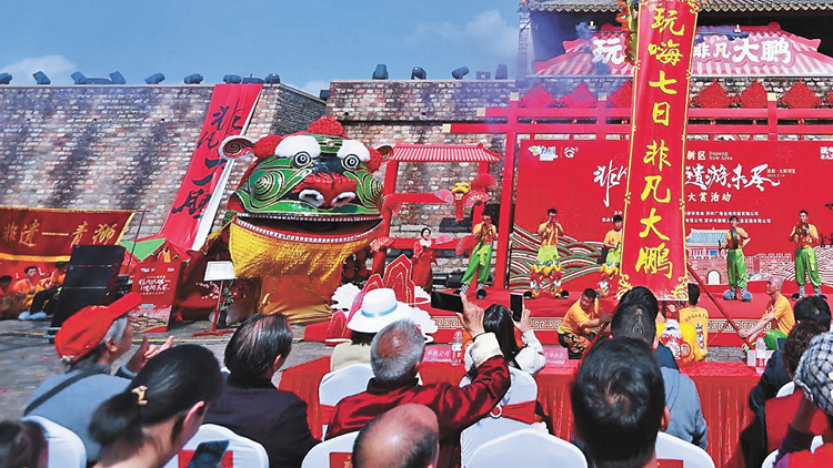 當迎財神遇上情人節(jié) 深圳消費市場熱辣甜蜜