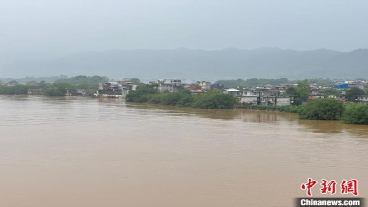 汛期雷雨天氣持續(xù) 中南空管局全力應(yīng)對(duì)