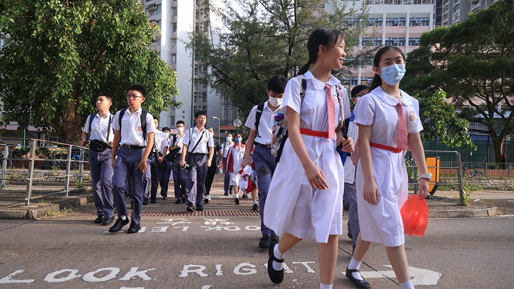 開學(xué)日︱運輸署提醒學(xué)生預(yù)早出門 籲盡量避免駕車前往學(xué)校區(qū)