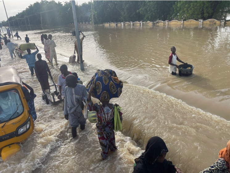 中西非洪災(zāi)肆虐逾1000人死 洪水沖垮監(jiān)獄外牆 近300囚犯越獄