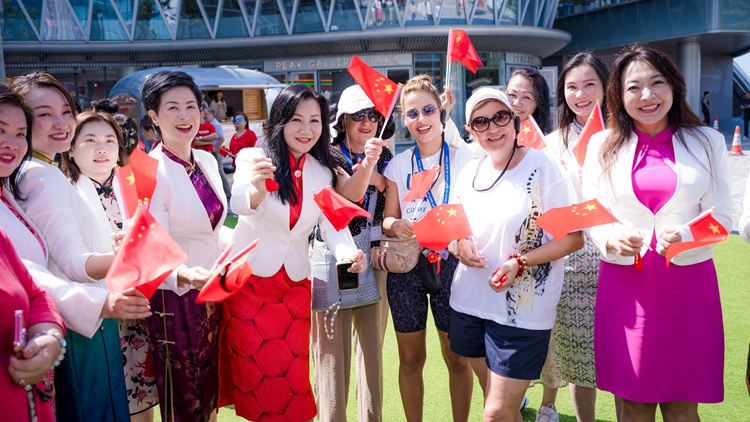 香港島婦女聯(lián)會(huì)舉辦「龍的傳人 - 國(guó)旗快閃耀香江」系列活動(dòng)